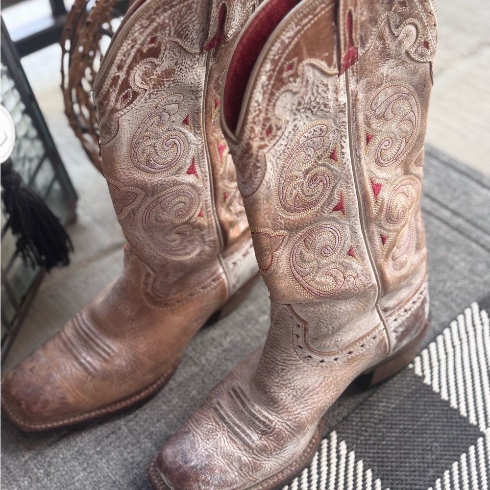Ariat Madrina Cowgirl Boots – Square Toe. Size 8 - Picture 2 of 7